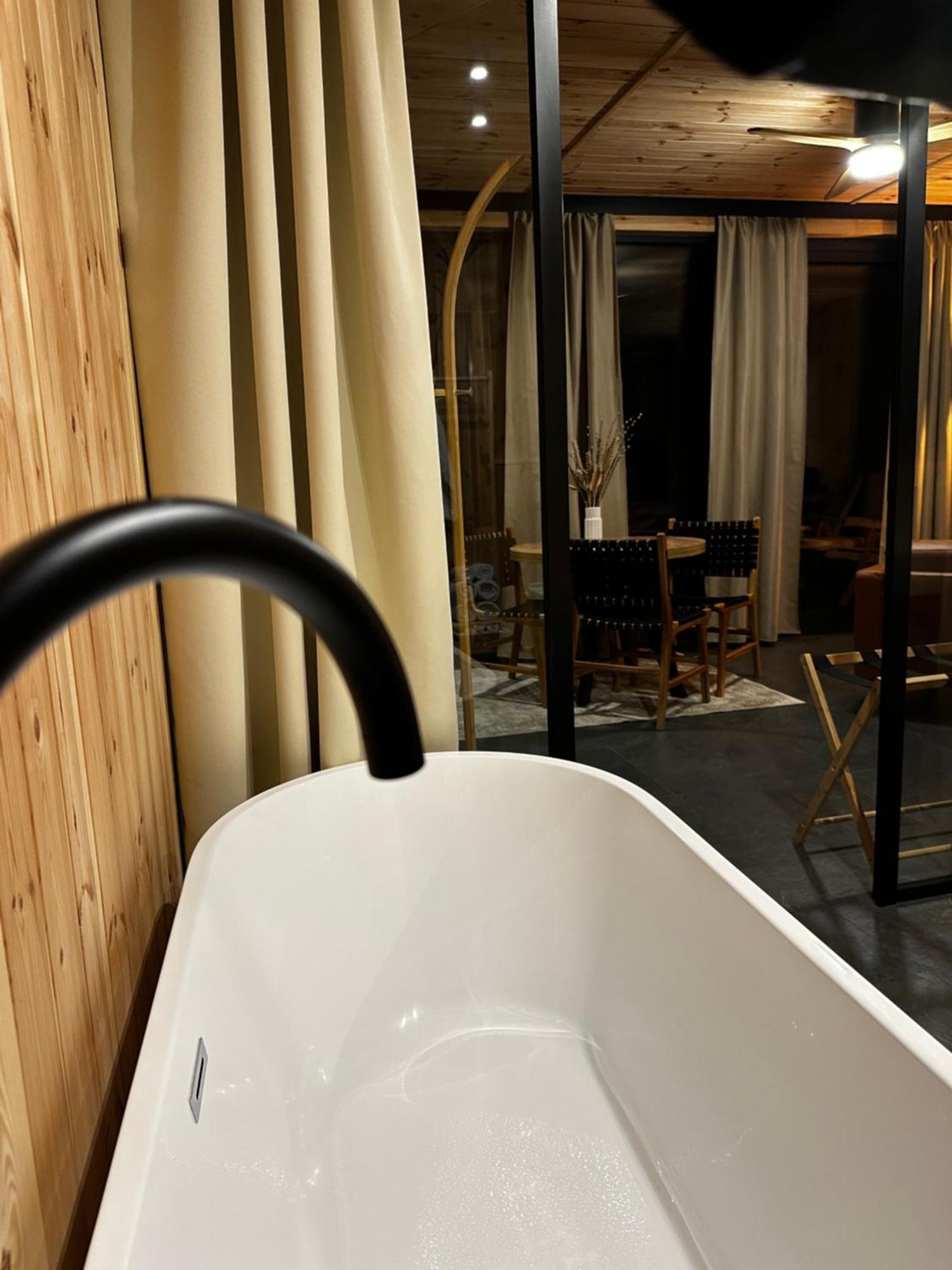 Brown Deer - Z Sauna Na Tarasie, Jacuzzi I Widokiem Na Gory - By Deer Hills Luxury Apartments Kocon エクステリア 写真